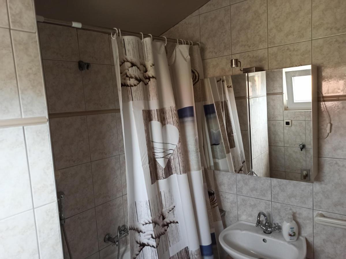 Sonja Apartment Premantura Eksteriør bilde