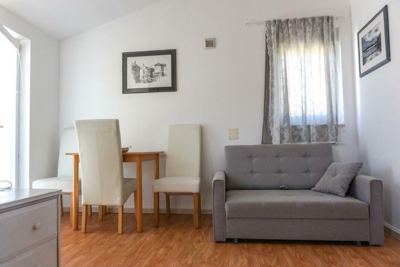 Sonja Apartment Premantura Eksteriør bilde