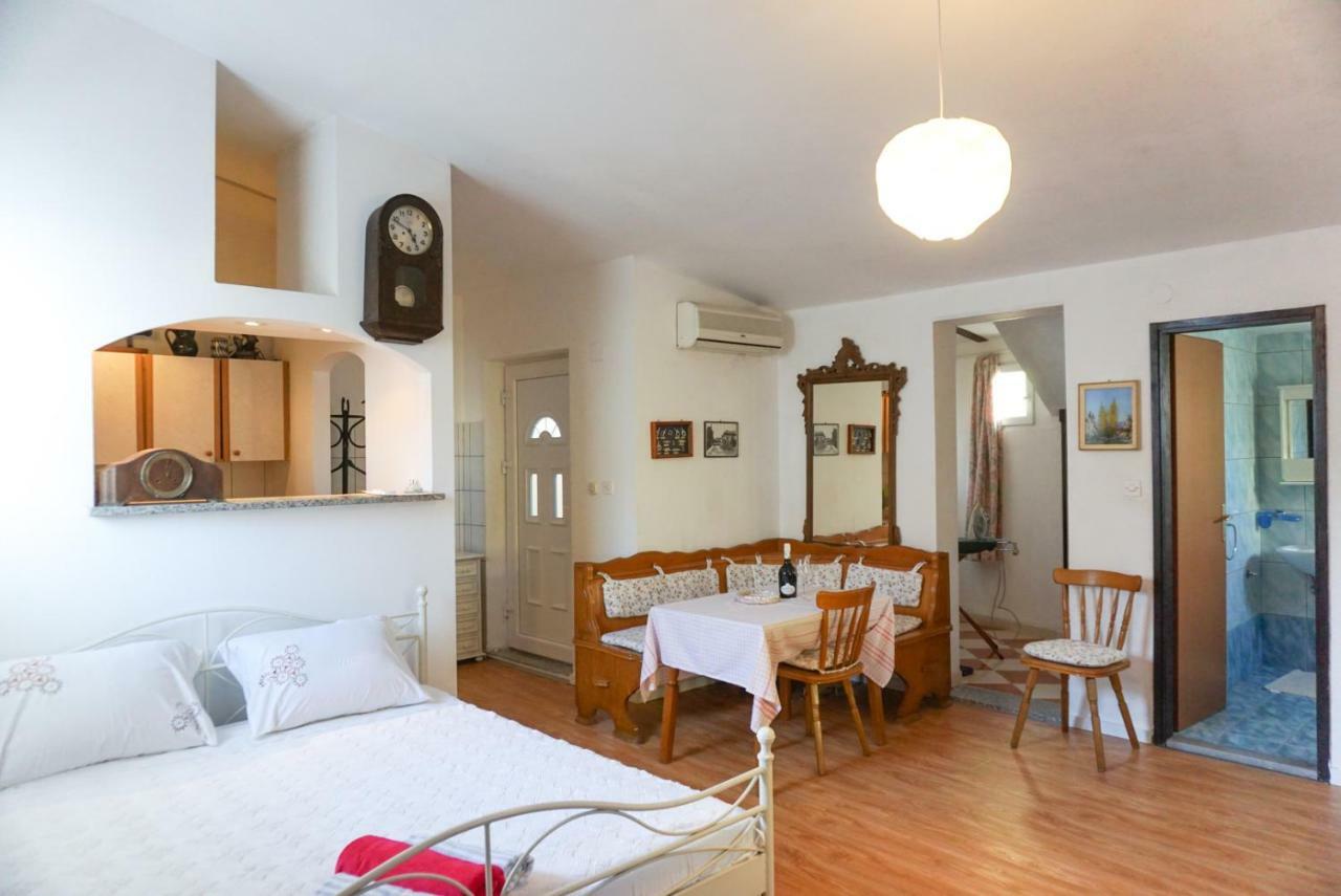 Sonja Apartment Premantura Eksteriør bilde